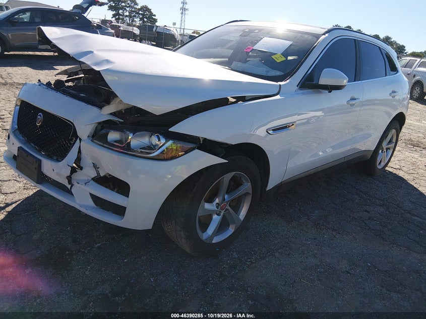 2020 Jaguar F-Pace Premium P250 Awd Automatic, Front End, IAAI, VIN SADCJ2FX8LA648330 — photo 2