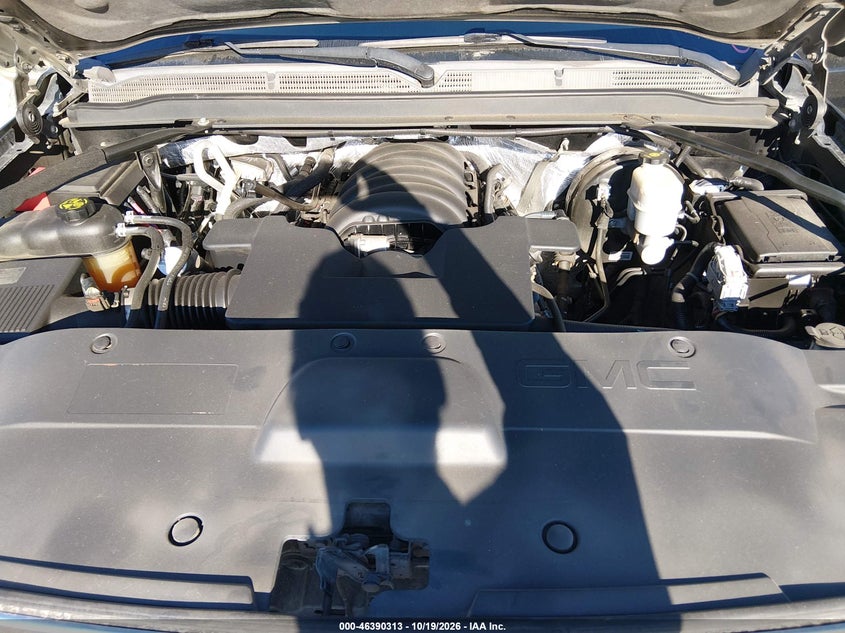 2015 GMC YUKON XL 1500 SLE · Photo 10