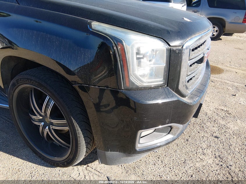 2015 GMC YUKON XL 1500 SLE · Photo 6