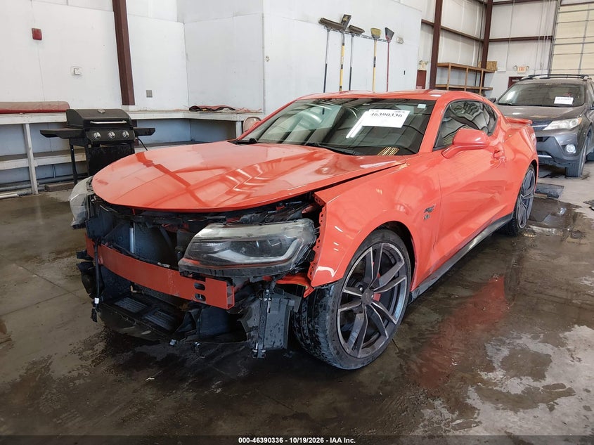 2018 Chevrolet Camaro 2Lt, Front End, IAAI, VIN 1G1FC1RX2J0179031 — photo 2
