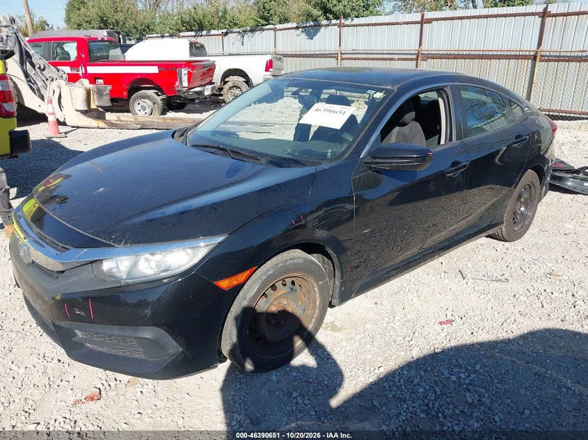 Vin: 19xfc2f57je022053, lot: 46891009, honda civic lx 20182