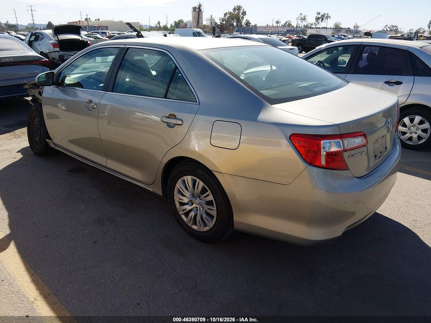 Vin: 4t4bf1fk4dr304812, lot: 46891067, toyota camry le 20133