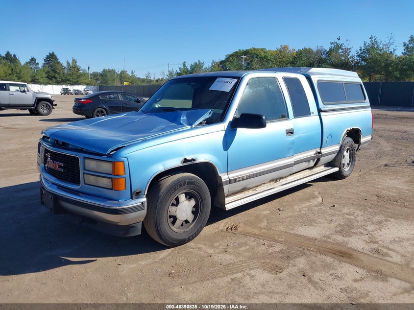 1997 GMC Sierra 1500 Sl Wideside, Front End, IAAI, VIN 1GTEC19R7VE547801 — photo 2