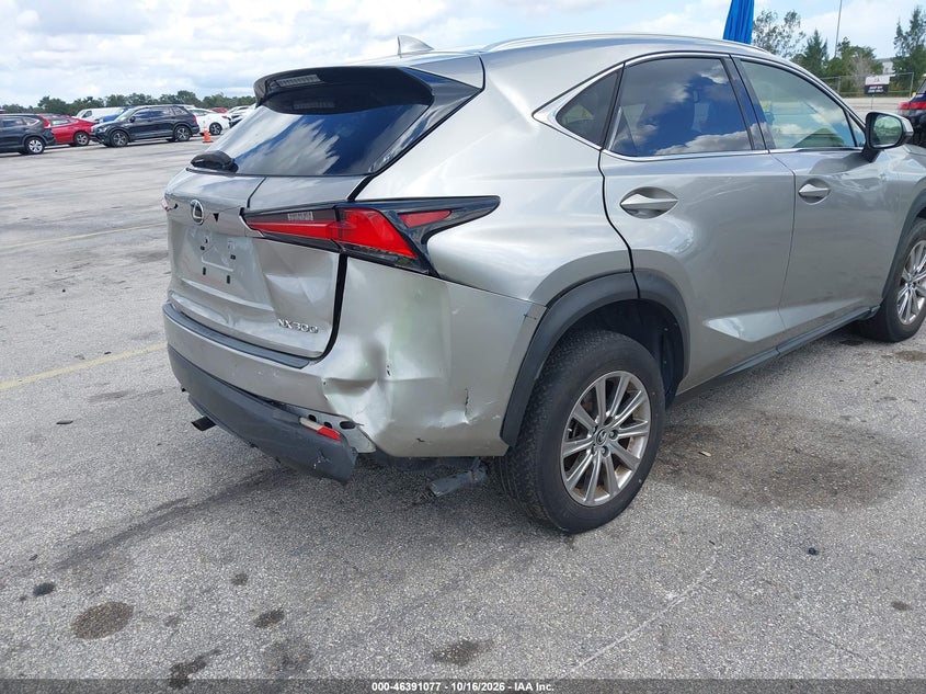 2020 LEXUS NX 300 · Фото 19