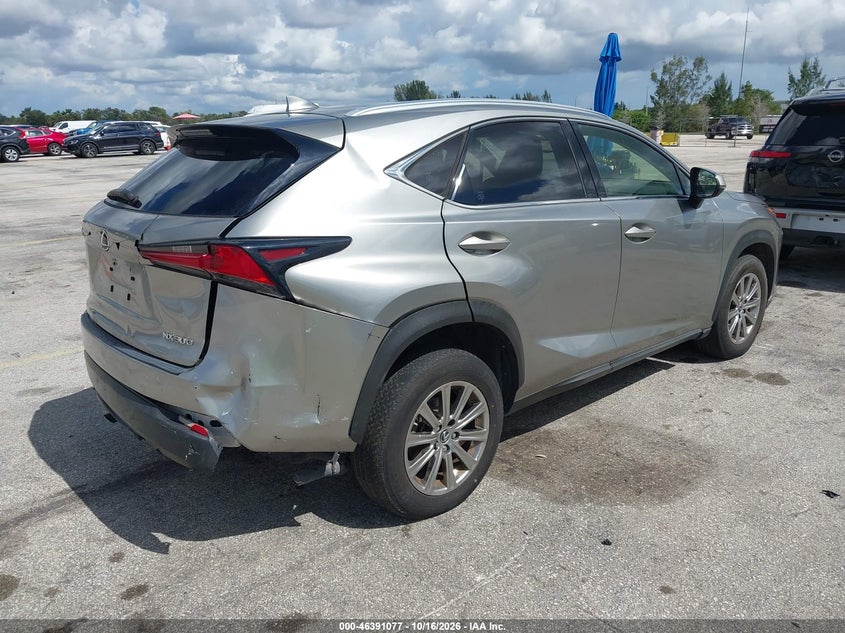 2020 LEXUS NX 300 · Фото 4