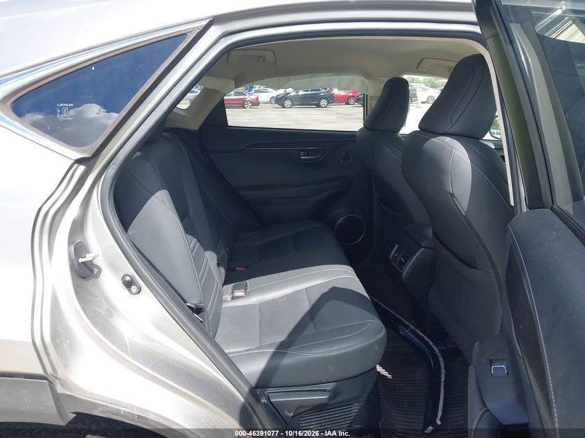 2020 LEXUS NX 300 · Фото 8