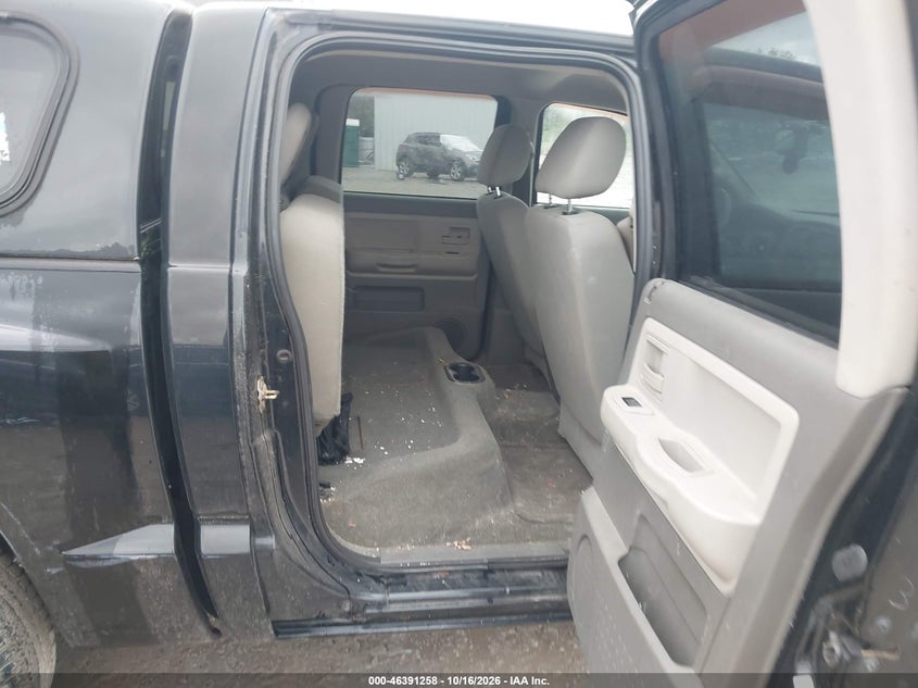 2005 DODGE DAKOTA SLT · Фото 8