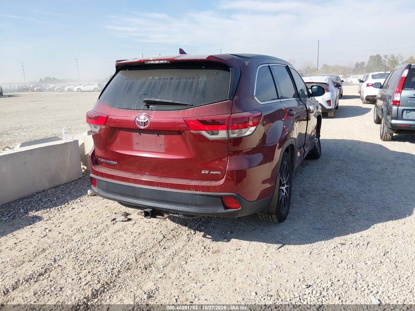 Vin: 5tdjzrfh3hs359833, lot: 46892151, toyota highlander se 20174