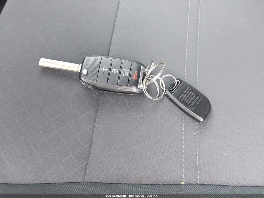 2018 KIA SORENTO 2.4L LX · Photo 11