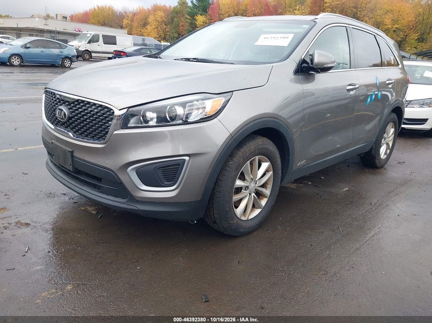 2018 KIA SORENTO 2.4L LX · Photo 2