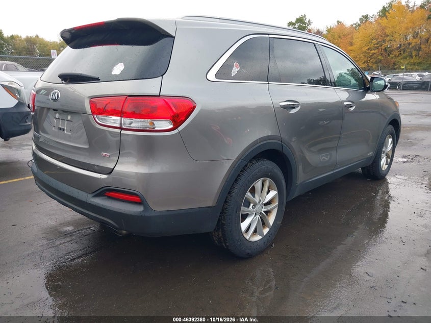 2018 KIA SORENTO 2.4L LX · Photo 4