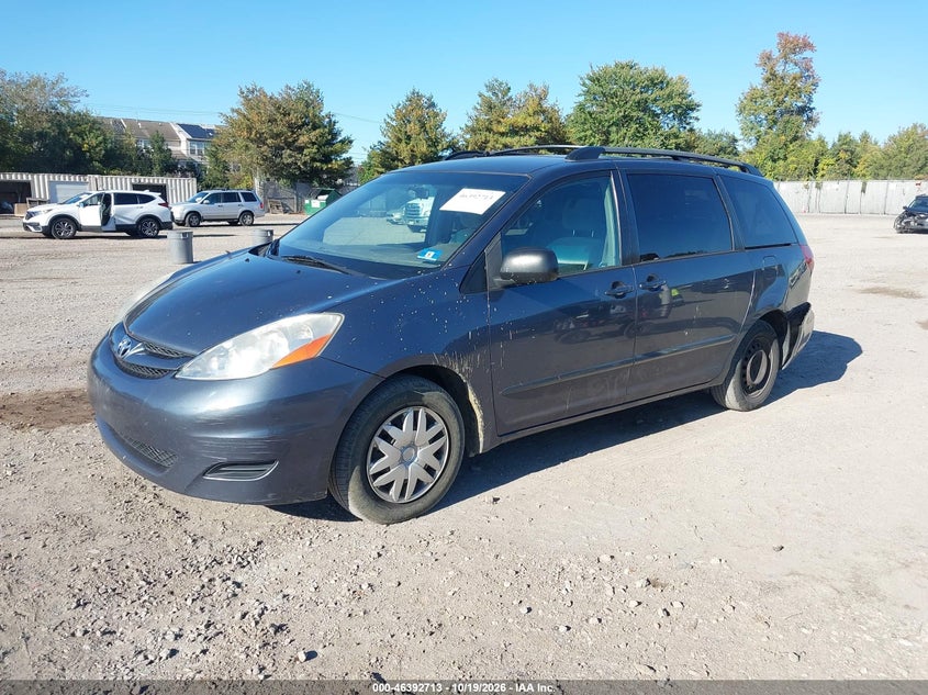 2008 Toyota Sienna Le, Удар сзади, IAAI, VIN 5TDZK23C88S164107 — фото 2