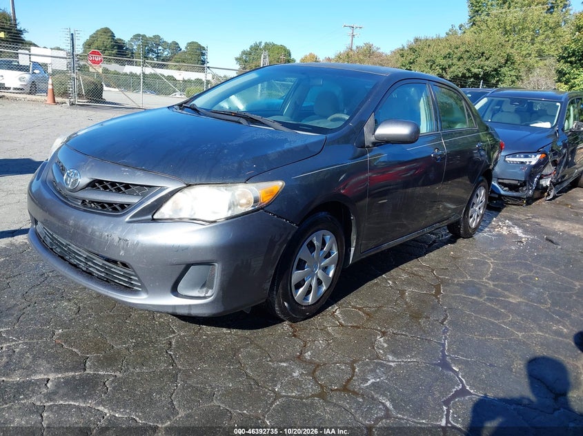 2013 Toyota Corolla L, Front & Rear, IAAI, VIN 2T1BU4EE5DC126603 — photo 2