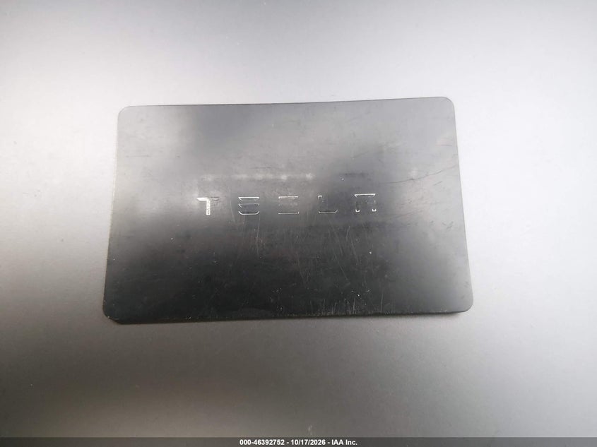 TESLA MODEL 3 - zdjęcie 11