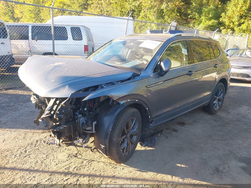 Vin: 3vvmb7ax4pm078564, lot: 46893459, volkswagen tiguan 2.0t se 20232