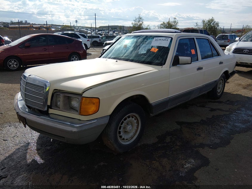 1983 MERCEDES-BENZ 300