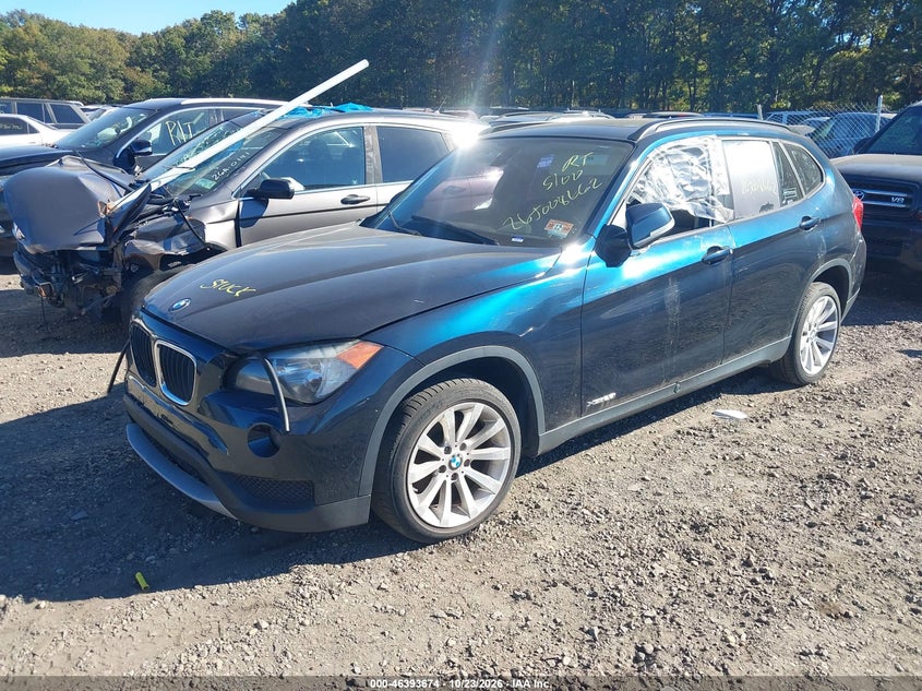 2014 BMW X1 xDrive28I, Front & Rear, IAAI, VIN WBAVL1C56EVY12923 — photo 2