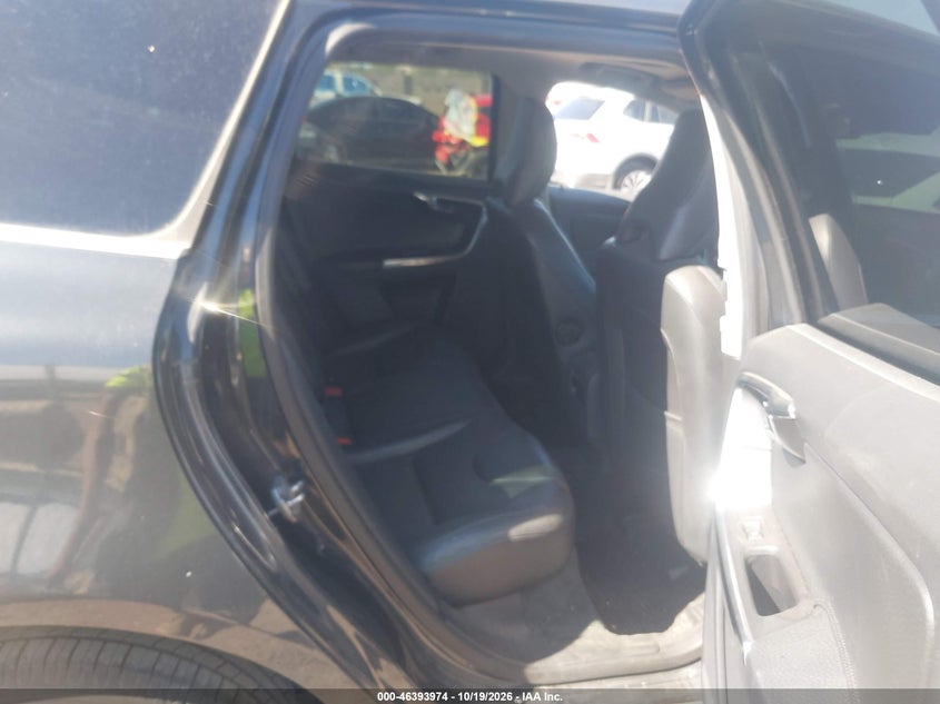 VOLVO XC60 2014 VIN YV4952DLXE2514665