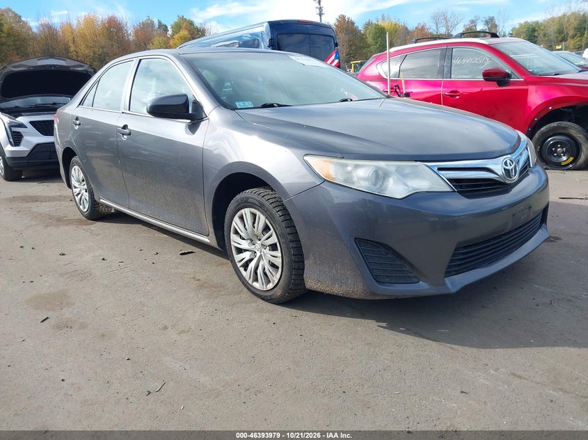 2014 TOYOTA CAMRY LE
