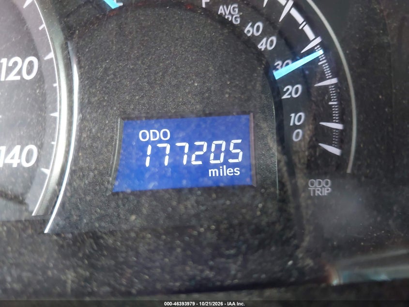 2014 TOYOTA CAMRY LE · Фото 15