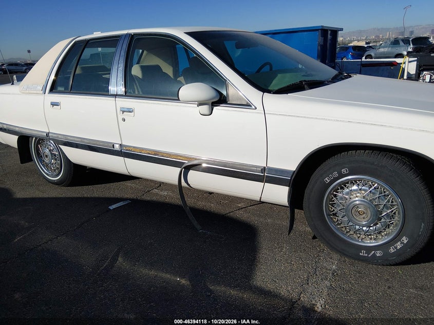 BUICK ROADMASTER 1992 VIN 1G4BN5371NR452389