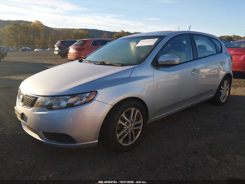 2011 KIA FORTE EX · Фото 2