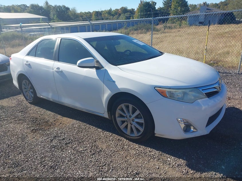 2014 Toyota Camry Hybrid XLE