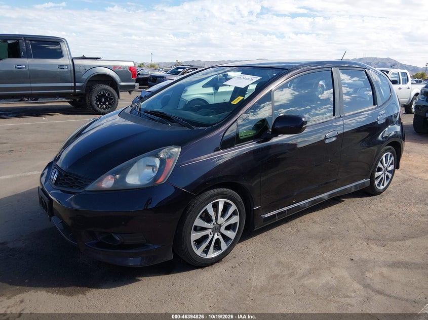 Vin: jhmge8h52dc003466, lot: 46895184, honda fit sport 20132