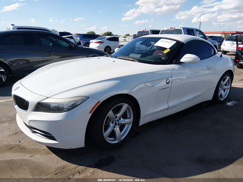 2010 BMW Z4 Sdrive30I, Right Front, IAAI, VIN WBALM5C57AE377190 — photo 2
