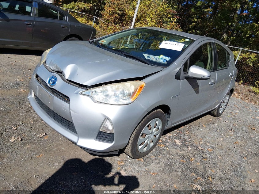 Vin: jtdkdtb37d1546705, lot: 46895531, toyota prius c two 20132