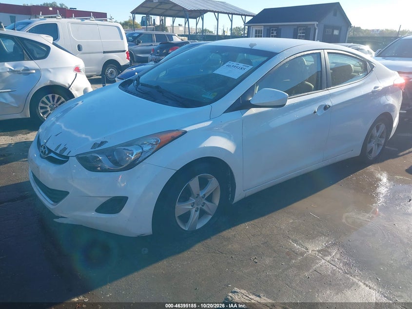 2013 Hyundai Elantra Gls, Unknown, IAAI, VIN 5NPDH4AE4DH311872 — photo 2