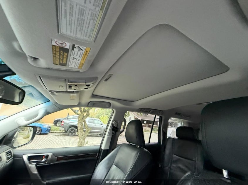 2017 LEXUS GX · Фото 13