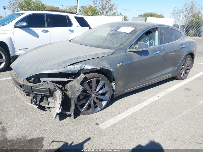 TESLA MODEL S 2013 VIN 5YJSA1DNXDFP06742