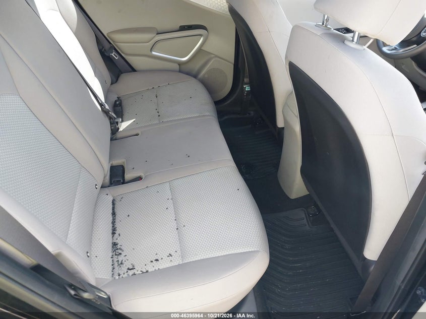 2021 KIA SOUL LX · Фото 8