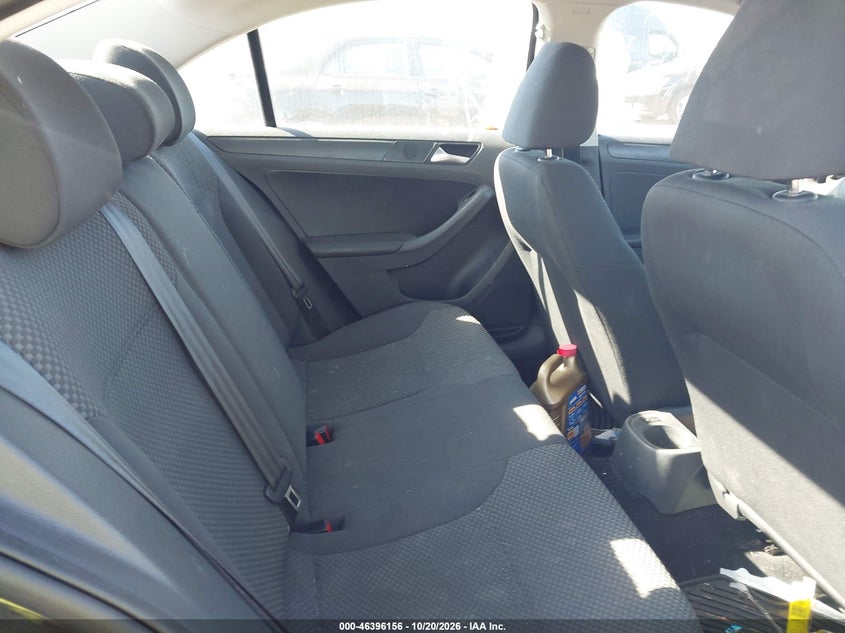 2013 VOLKSWAGEN JETTA 2.0L S · Фото 8