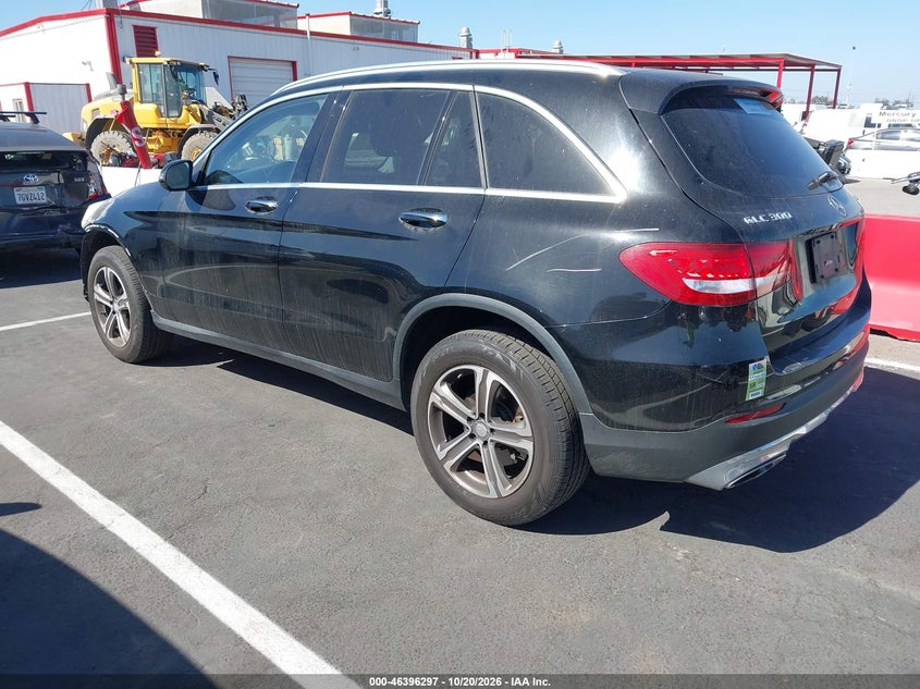 MERCEDES-BENZ GLC 300 - zdjęcie 3
