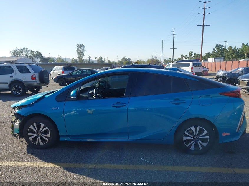 TOYOTA PRIUS PRIME - zdjęcie 15