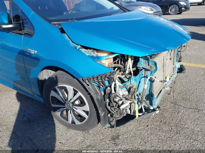 TOYOTA PRIUS PRIME - zdjęcie 22