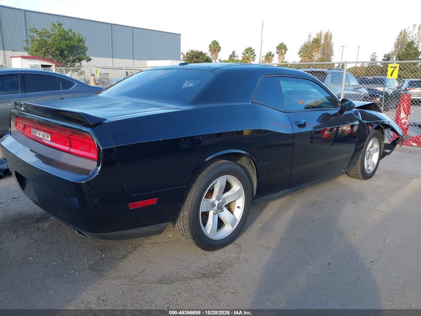 Vin: 2c3cdyag9ch294045, lot: 46897055, dodge challenger sxt 20124