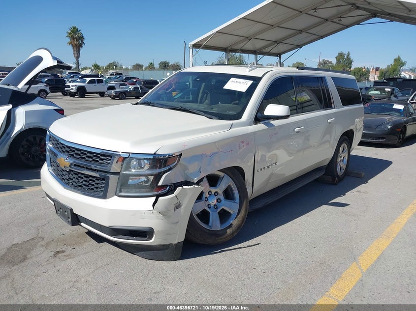2015 Chevrolet Suburban 1500 Lt, Left Front, IAAI, VIN 1GNSKJKC5FR729705 — photo 2