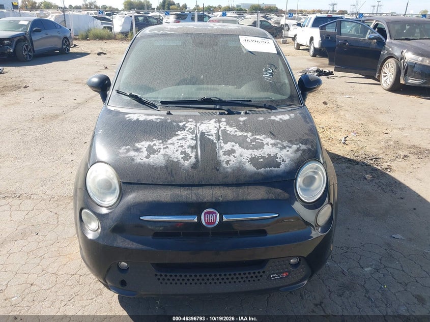2015 FIAT 500E BATTERY ELECTRIC · Фото 6