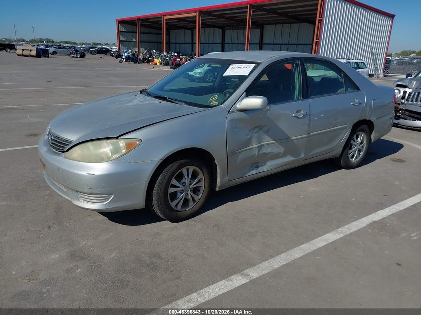 2005 Toyota Camry Le V6, Left Side, IAAI, VIN 4T1BF32K55U106592 — photo 2