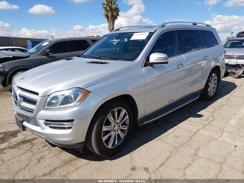 2013 Mercedes-Benz Gl 450 4Matic, Rear, IAAI, VIN 4JGDF7CE5DA261992 — photo 2