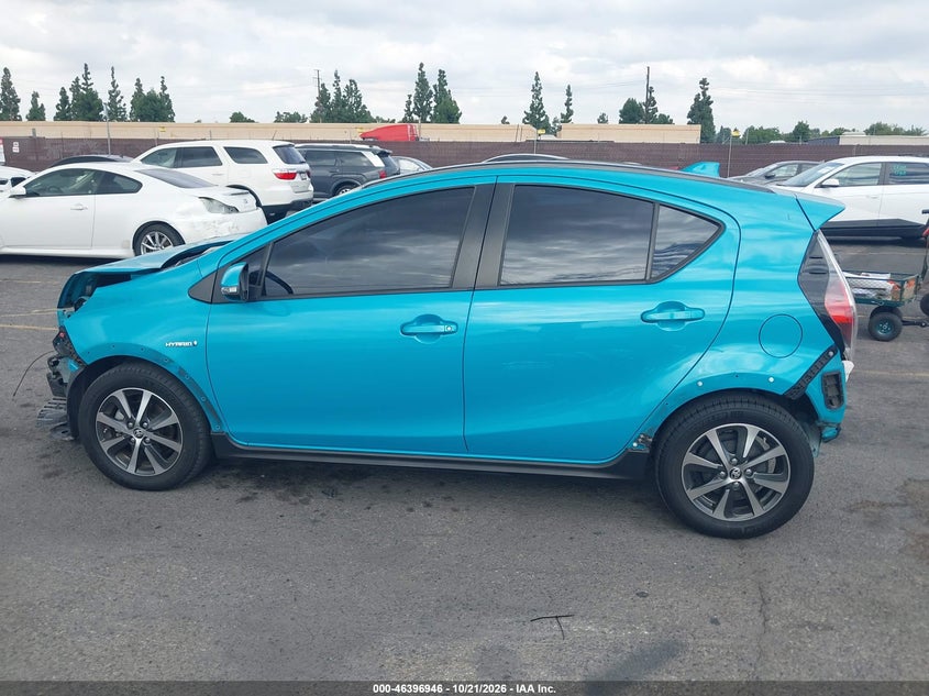 TOYOTA PRIUS C - zdjęcie 15