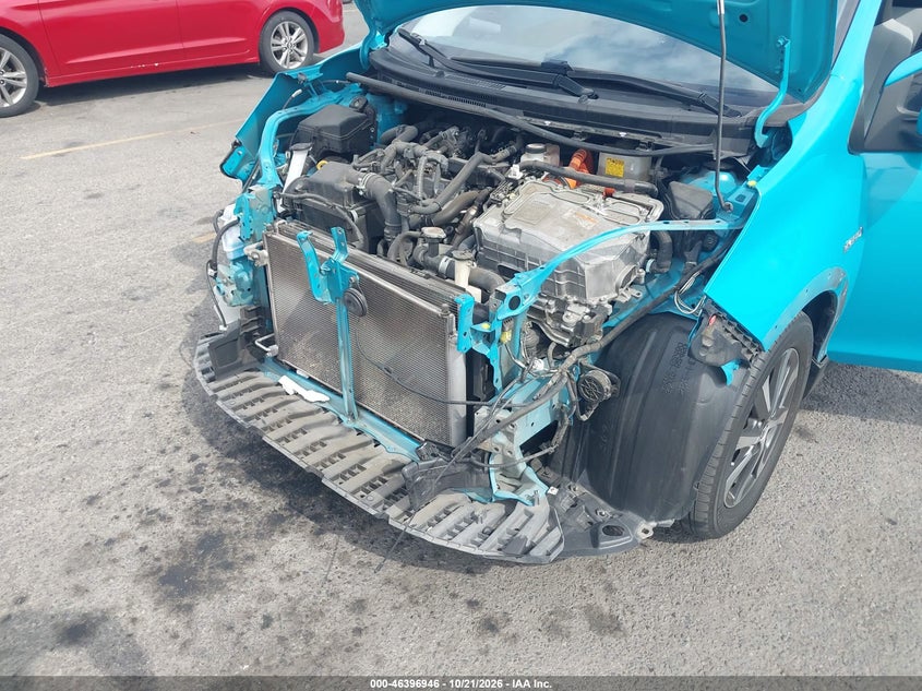 TOYOTA PRIUS C - zdjęcie 6