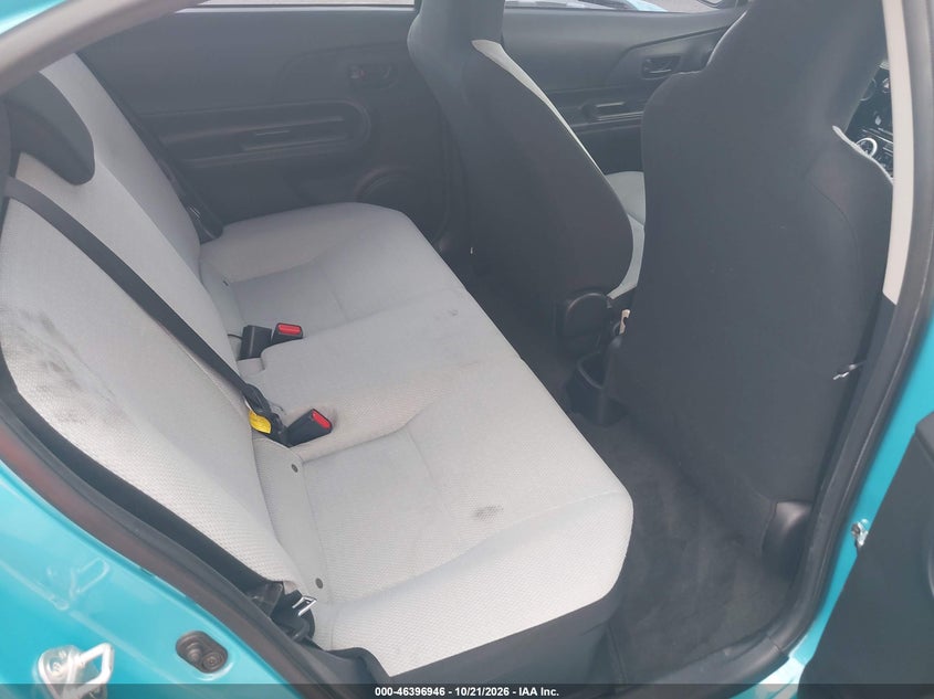 TOYOTA PRIUS C - zdjęcie 8