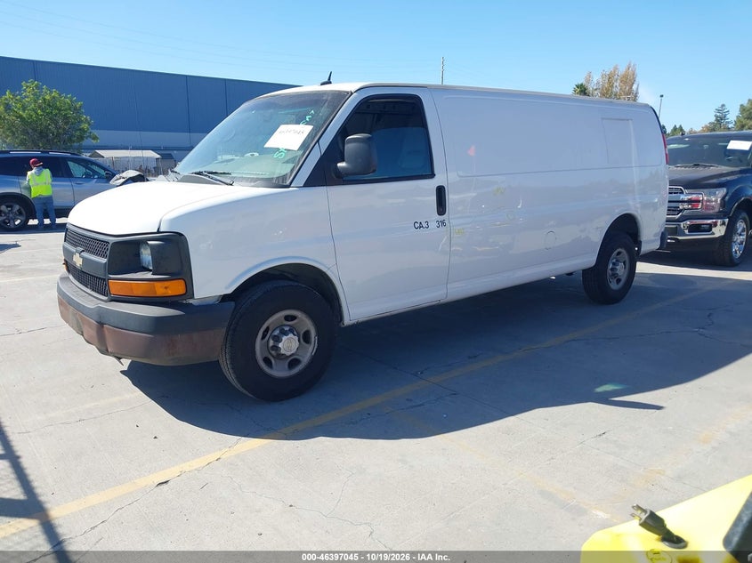 2014 Chevrolet Express 2500 Work Van, Theft Recovery, IAAI, VIN 1GCWGGFA5E1105942 — photo 2