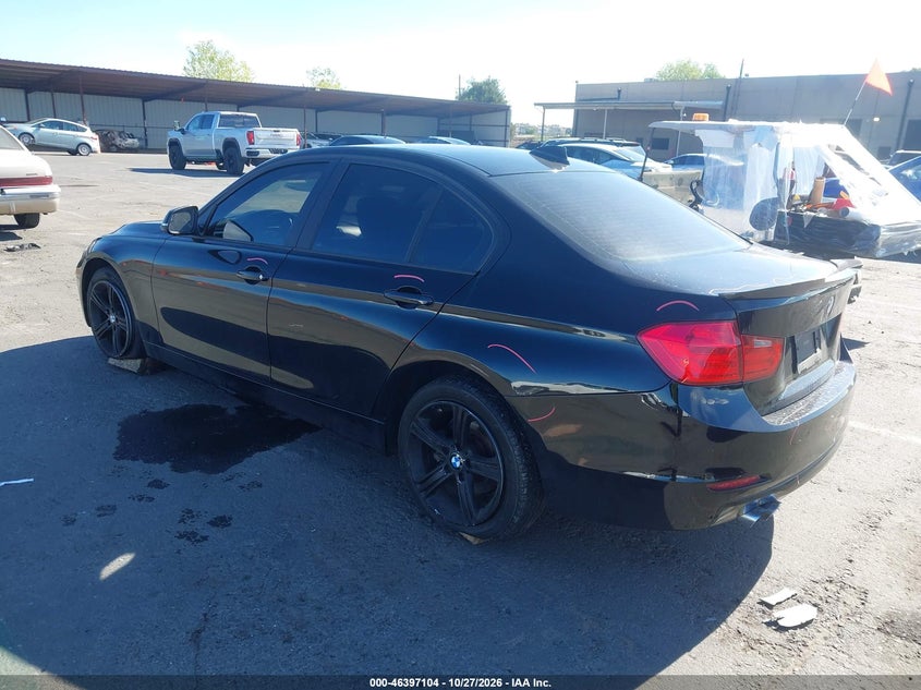 Vin: wba3c1c50cf431048, lot: 46897460, bmw 328i 20123