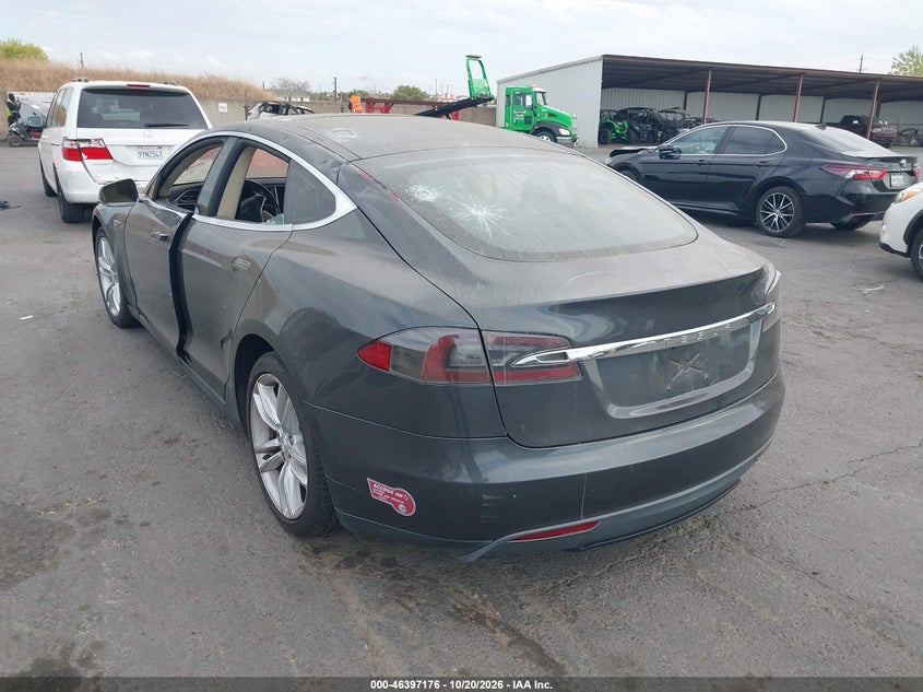 Vin: 5yjsa1e13ff117367, lot: 46897534, tesla model s 60/70/85 20153