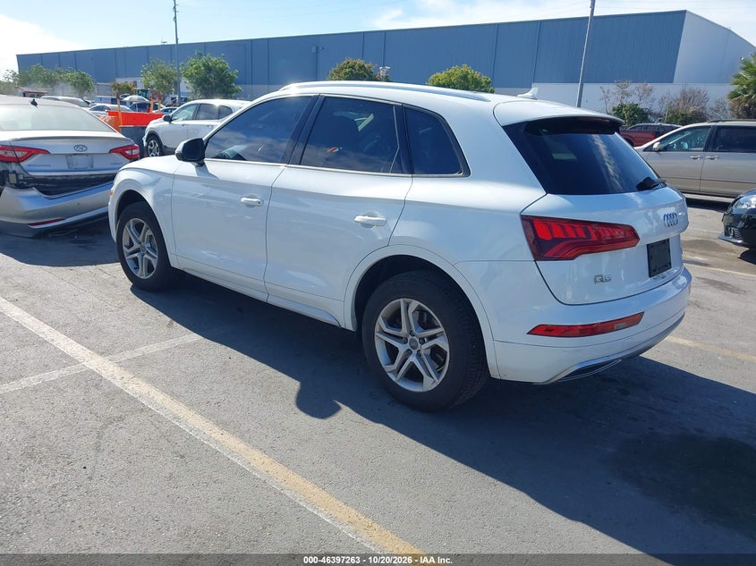 Vin: wa1anafy8j2041680, lot: 46897621, audi q5 2.0t premium/2.0t tech premium 20183
